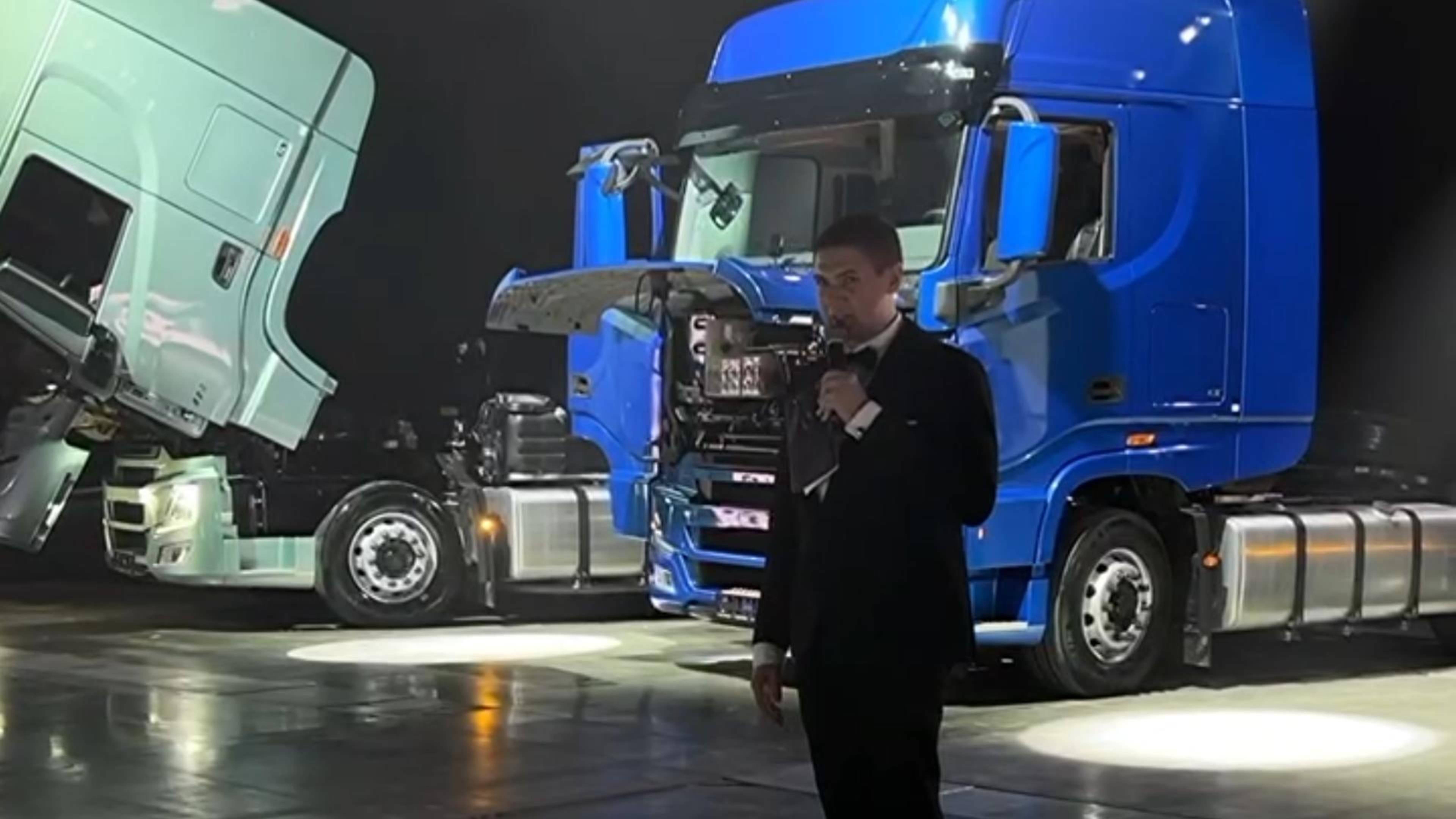 Презентация DONGFENG GX 02.03.23 Экспоцентр Ведущий Дмитрий Белов