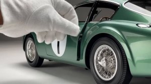 Aston Martin DB4 GT Zagato at 1:8 scale