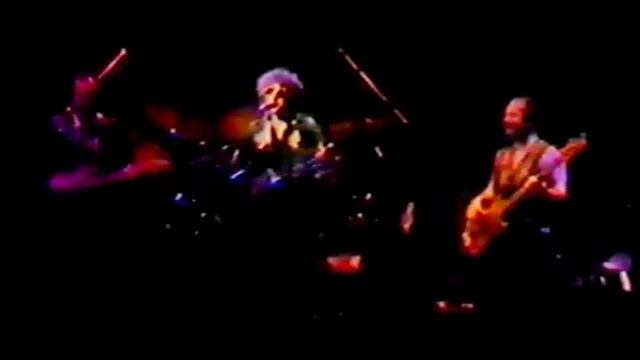 Bob Dylan sing "Here Comes The Sun" Live In Earl Cort 1981 смотреть онлайн