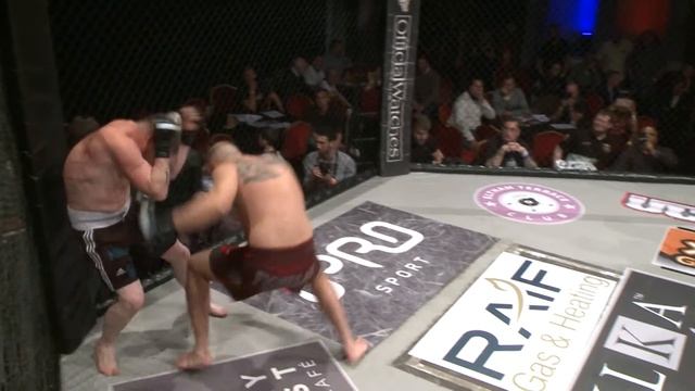 UCMMA 60 - Jimmy Yardley v Lee Spencer смотреть онлайн