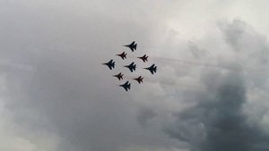 "Кубинский бриллиант" с шасси и огнями  Миг-29,Су-35С