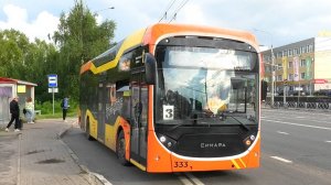 Троллейбус Ярославля Синара 6254.01 борт. №333 маршрут 3 на остановке "ТК Тандем"