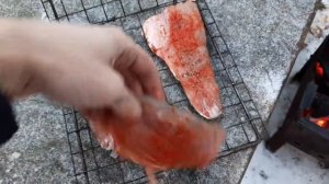 КЕФАЛЬ НА УГЛЯХ В ЗИМНЕМ ЛЕСУ