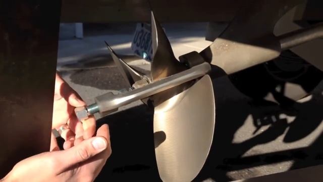 How To Remove An Inboard Boat Propeller смотреть онлайн