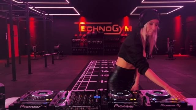 PEZSI [DJ-SET 2023] X LEVEL2 - Melodic & Peak Time Driving Techno