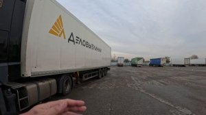 Стажировка в Деловых. Парковка задним ходом. Поставили новые АКБ. Небольшая поломка полуприцепа.