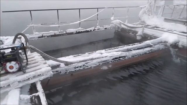 Рабочий день рыбовода. Тонет секция на рыбхозе