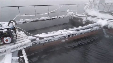 Рабочий день рыбовода. Тонет секция на рыбхозе