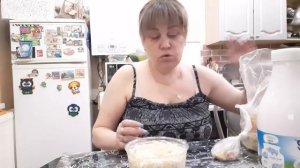 КакМартюшка пьёт ТАБЛЕТКИ Была в Магазине что купила и Мартюшку  не обидела, что он пока кушает