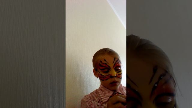 Тигровая бабочка и браслет смотреть онлайн