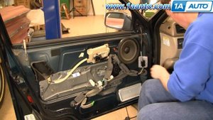How to Replace Inside Door Handle  98-00 Volvo S70
