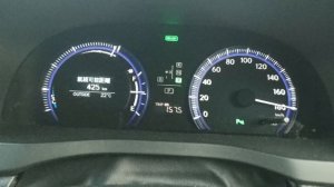 Lexus HS250h разгоняем до 200 км в час