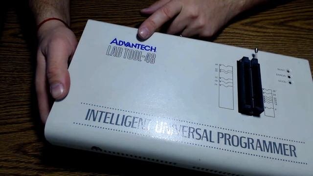 Обзор программаторa Advantech LAB TOOL-48