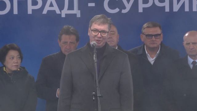 Beograd, Aleksandar Vucic predsednik Srbije, o dugovima Crvene zvezde i Partizana смотреть онлайн