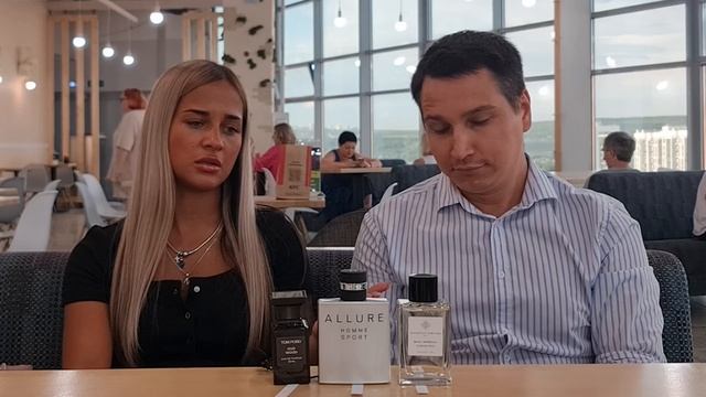 Подруга оценивает мои ароматы смотреть онлайн