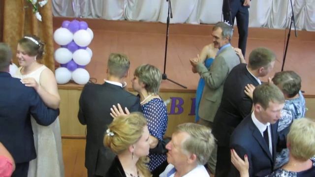 Танец с родителями. Максим Киселёв. Выпускной 2014