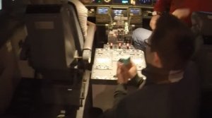 Предложение руки и сердца в авиатренажере Dream Aero