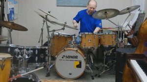 Соло на барабанах solo on drums всё другое