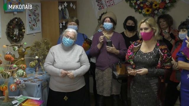 200 робіт майстрів-аматорів презентували у мистецькому проєкті в Миколаєві смотреть онлайн