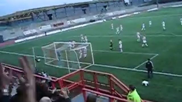 Alan Russell Scores смотреть онлайн