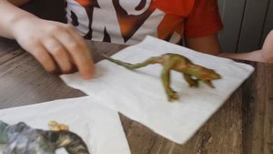 Новый малыш черепозавр | Конг: остров черепа | сделать из пластилина | МАРАТ