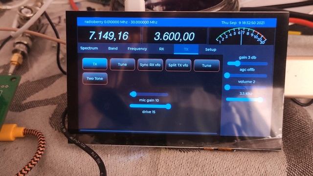 Raspberri Pi & radioberry trancever using LVGL GUI