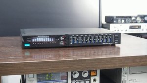 SANSUI SE-M1 графический эквалайзер с анализатором спектра. Редкость.