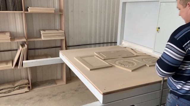 Шлифовка мдф фасадов , грунт ,дерево. Шлифовка торцов . Почтарев 89092878038