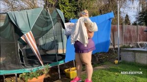 BBW ADELESEXUK HANGING OUT THE WASHING WITH HER NEW HAIR 6511