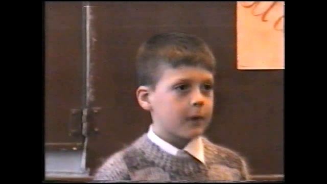 Углекаменск . Школа №22. 8 марта. 1997 год. смотреть онлайн