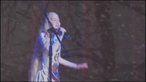 "Перышко", поет Софья Фисенко