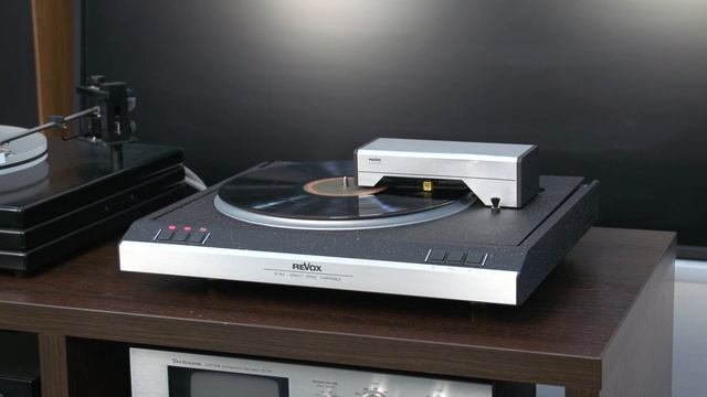 Revox B795 тангенциальный тонарм, прямой привод. 1979 год. Редкость.