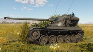 Играю на танке AMX-13 в War Thunder.