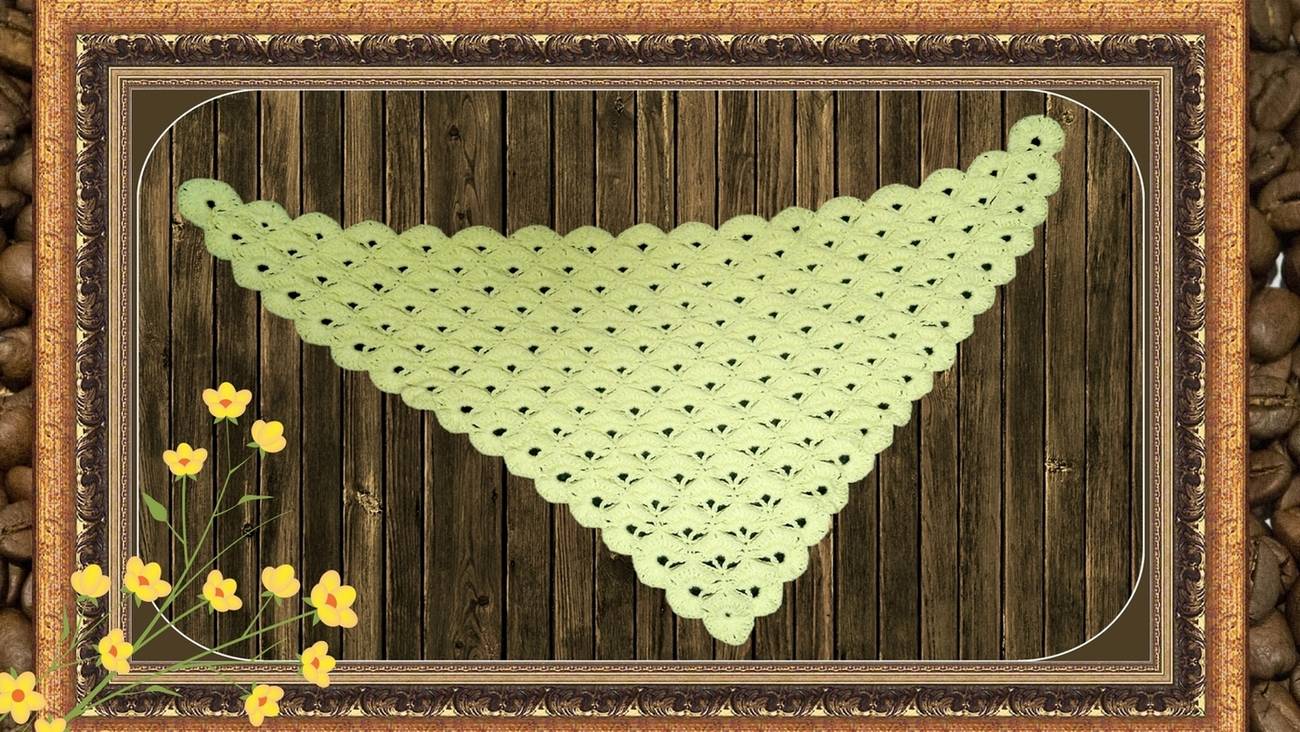 Как связать крючком рельефный бактус или шаль с зубчиками. смотреть онлайн