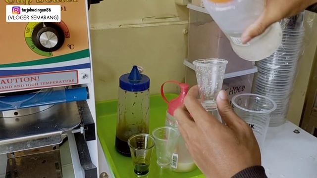 CARA MEMBUAT MINUMAN KEKINIAN MODAL SUSU DAN SERBUK TERMURAH DI KELASNYA BIKIN BANJIR ORDERAN !! смотреть онлайн