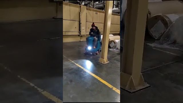 Поломоечная машина от бренда Wellland FD100