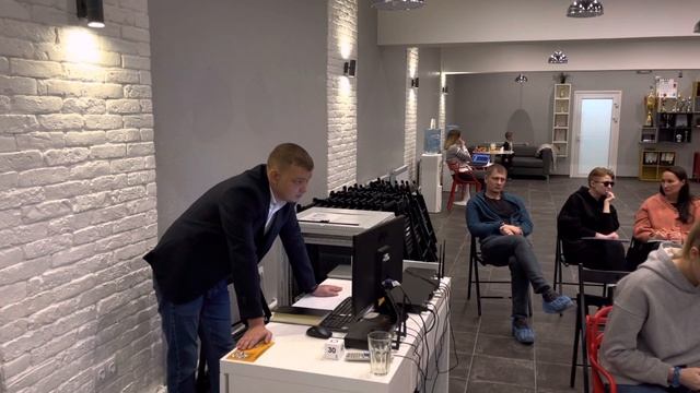 VOLCOV PRODUCT ACADEMY. Прототипирование и MVP/ Разбор ДЗ по экономике смотреть онлайн