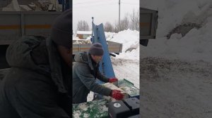 Дровокол бензиновый с транспортером, высота подъема транспортера регулируется