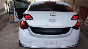 Opel Astra J замена лампочек с разборкой багажника