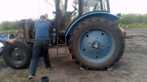 Скатываем трактор МТЗ 80