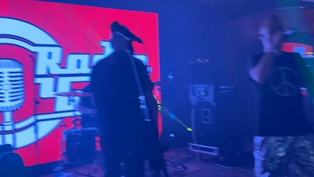 Radio Чача - Постоянно Дую смотреть онлайн