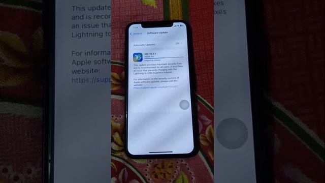updating iOS 16.5.1 in iphone 11pro #ios16 #iphone #iphone6s #ios15 #apple #iosupdate #iphone11pro