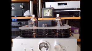 Muzishare R100 Tube Integrated Amp | 啼笑姻缘- 陈佳