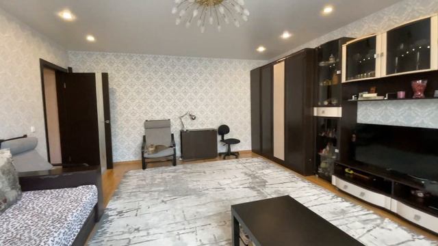 Очаровательная экскурсия по 2-к квартире | ГК "Колвэй" смотреть онлайн