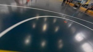 Летаем за городом. На 5ке в зале.