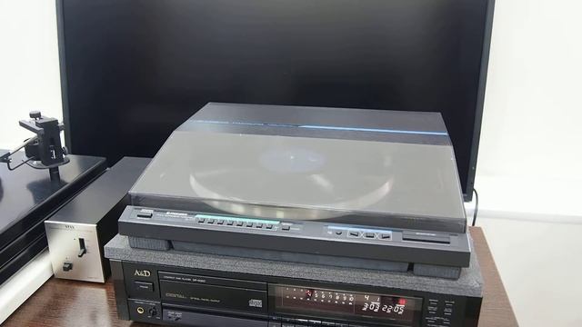 Pioneer PL-L77 тангенциальный тонарм, оптический поиск треков, редкая модель.