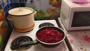 Девчата по Вашим просьбам готовлю свой СВЕКОЛЬНИК  ///   ПРИСОЕДИНЯЙТЕСЬ // И снова ТАЙФУН-о УЖАС///