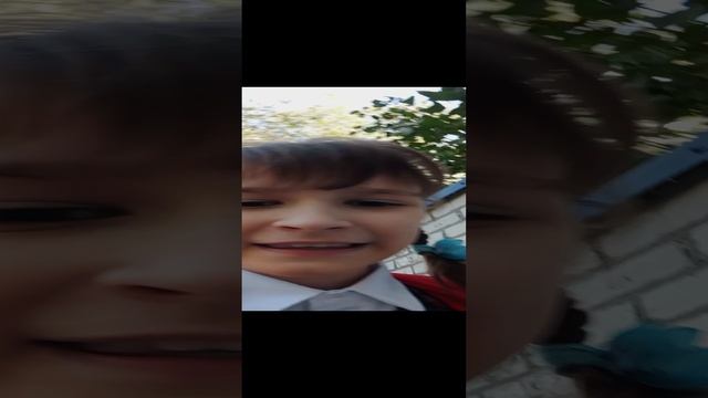 девочка уэсдэй. я красивая? напиши в комментариях смотреть онлайн