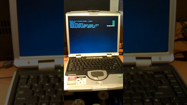 Booting into puppy Linux смотреть онлайн
