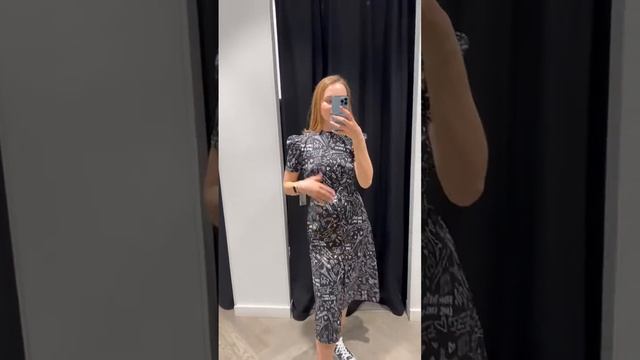 Karl Lagerfeld: Женское платье midi с черно-белым принтом | Обзор новинок